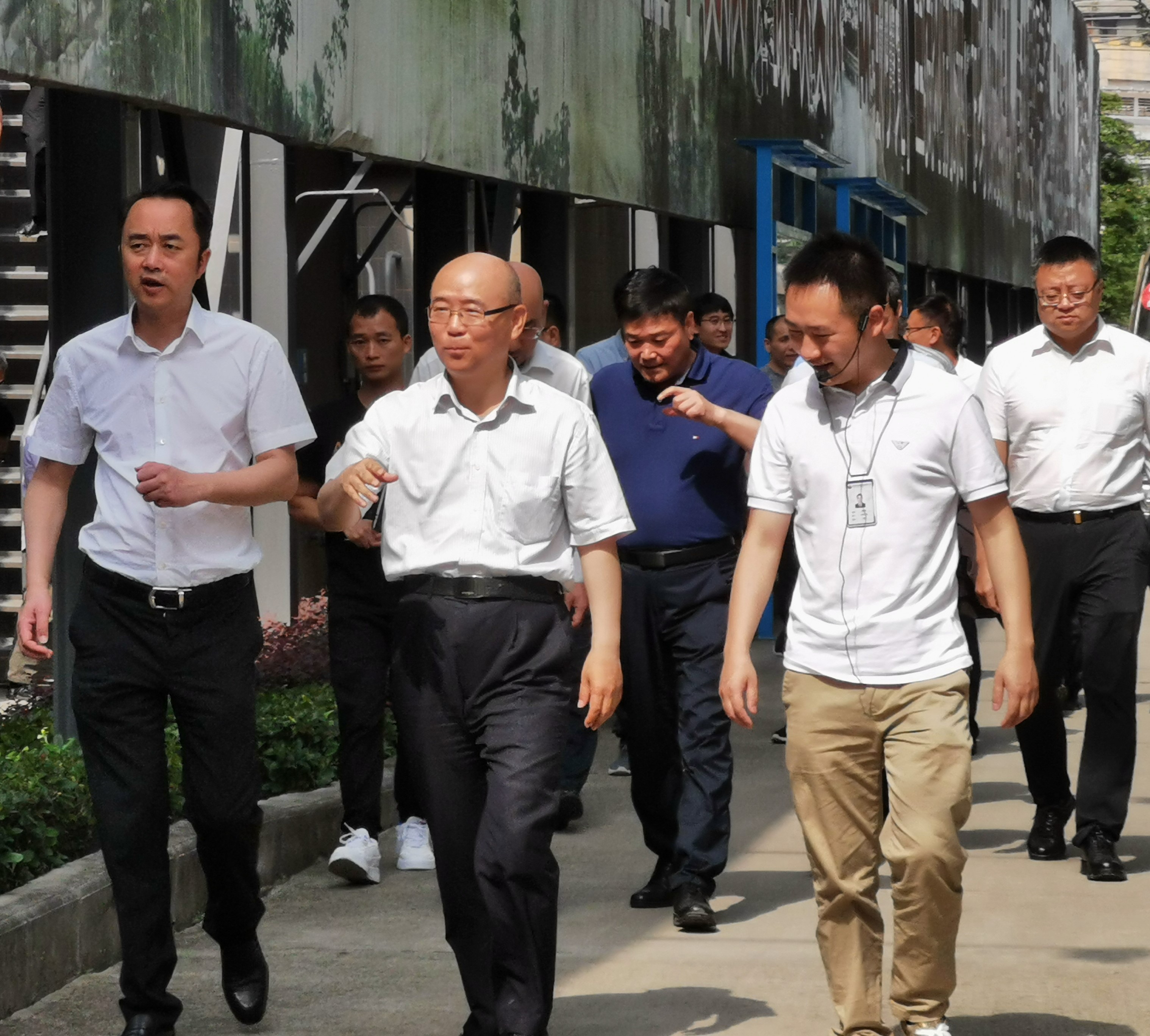 20210622生态环境部总工程师、水生态环境司司长张波一行莅临我司运营的茅台中华新区污水处理厂调研1.jpg